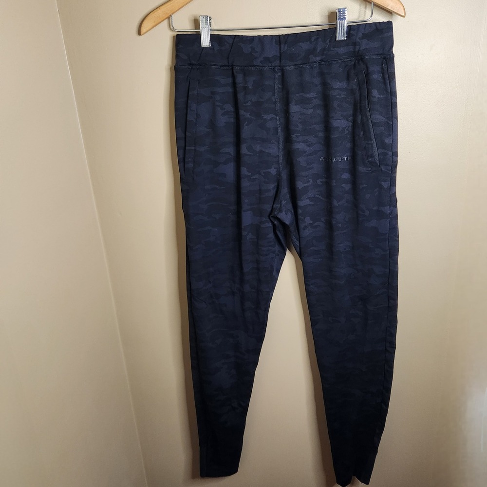 Alphalete Womens Black/Grey Camo Joggers  Size M